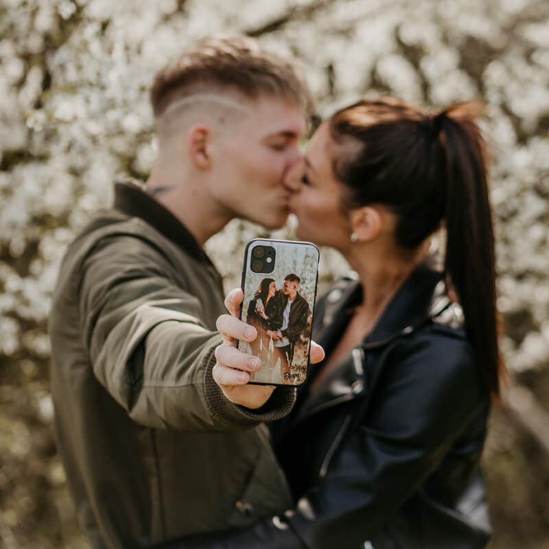  Proiectați-vă o husă pentru telefonul mobil